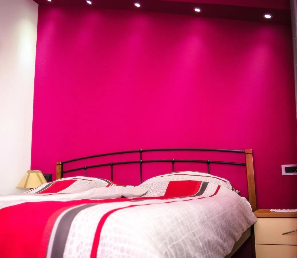 Apartmani Crikvenica 30091 - Mandekic