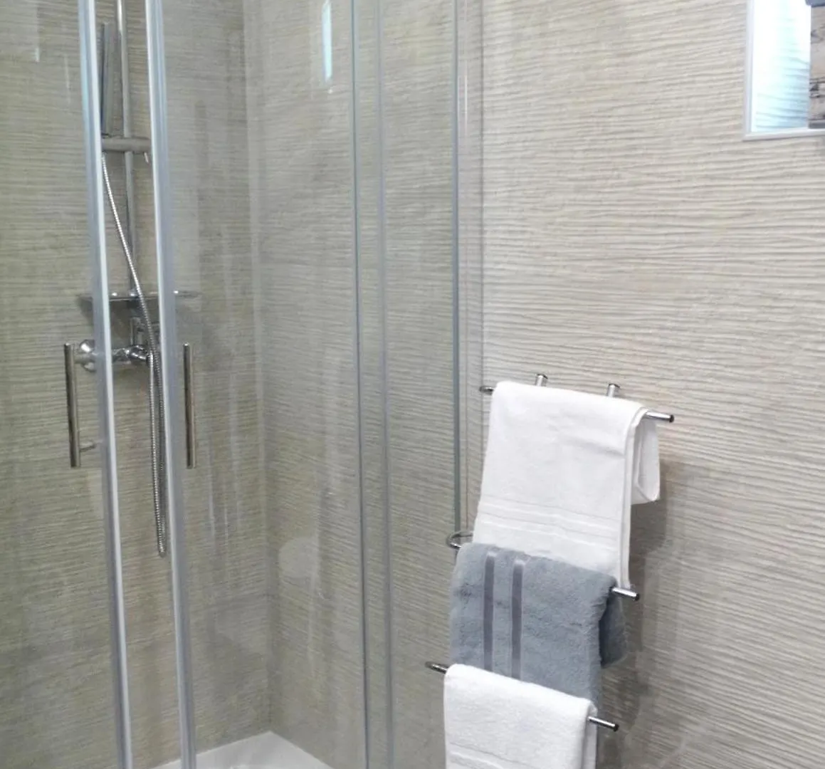 Apartmani Crikvenica 30091 - Mandekic